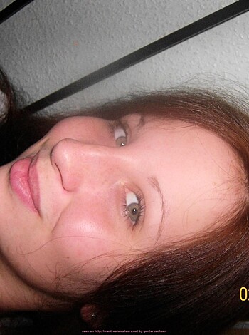Young teen with shawed pussy - Photo 22