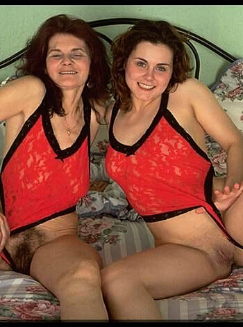 Moms and Daughters - Photo 43