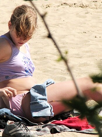 Voyeur - beach dressing  - Photo 15