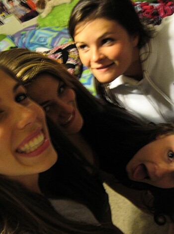 girlfriends party - Photo 13