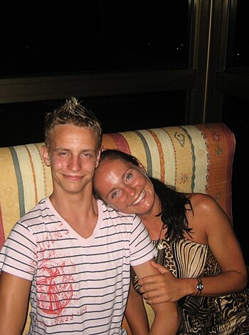 Vacation with girlfriend under palms - Photo 8