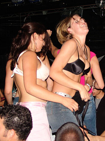 Amateurs: Stripping In The Nightclub. Part 3.  - Photo 24