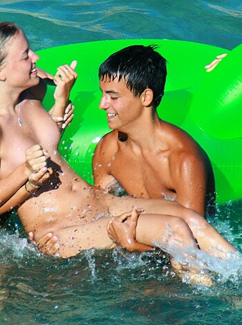 Amateurs: Naked On The Beach. Part 6.  - Photo 13