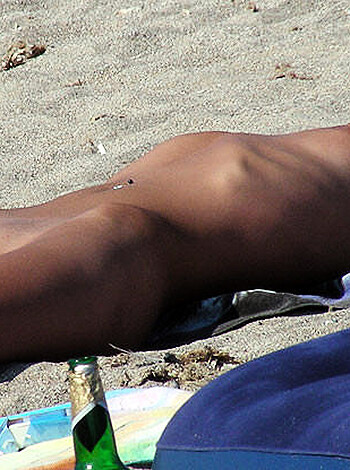 Amateurs: Naked On The Beach. Part 6.  - Photo 20