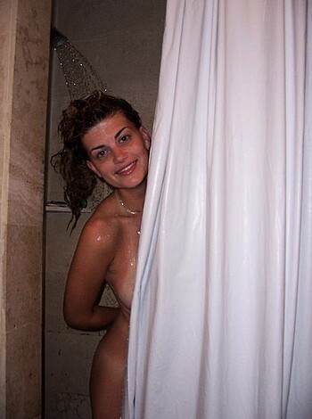 Accidental nudity and upskirt , oups - Photo 37