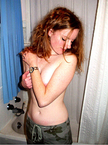 Accidental nudity and upskirt , oups - Photo 58