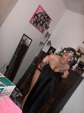 Accidental nudity and upskirt , oups - Photo 62