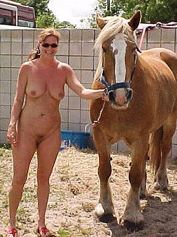 Naturism Naturist Candid Amateur Voyeur  - Photo 57