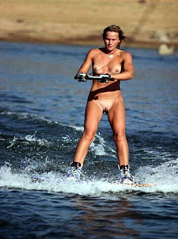 Naked sports girls - Photo 1