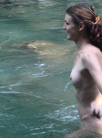 Young nudists and theirs hot summer at the water - Photo 35