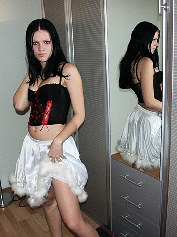 Nice ex girl Chantal in white dress  - Photo 2