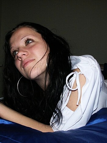Nice ex girl Chantal on blue bed  - Photo 17