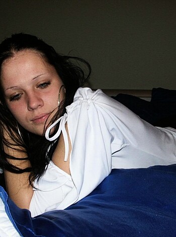 Nice ex girl Chantal on blue bed  - Photo 19