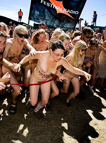 Roskilde naked run 2006  - Photo 22