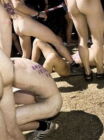 Roskilde naked run 2006  - Photo 37