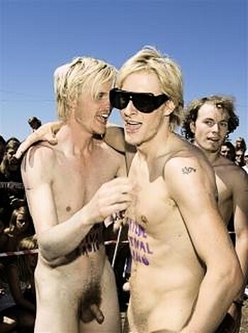 Roskilde naked run 2006  - Photo 38