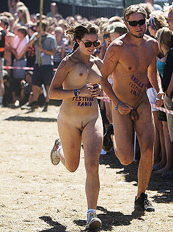 Roskilde naked run 2006  - Photo 62