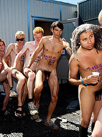 Roskilde naked run 2006  - Photo 48