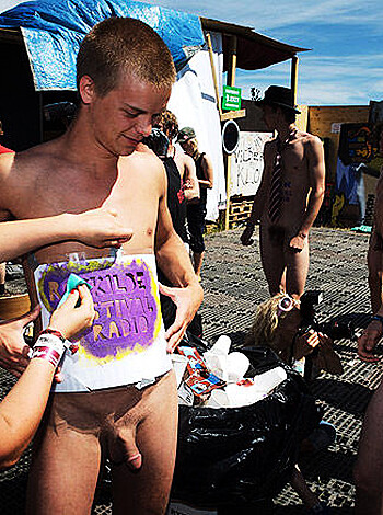 Roskilde naked run 2006  - Photo 70