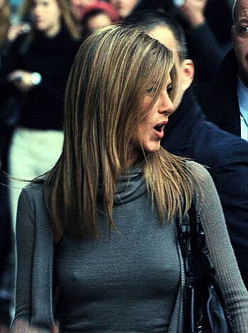 celeb oops.. upskirt, downblouse, nips and more - Photo 4