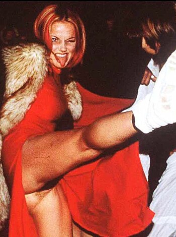 celeb oops.. upskirt, downblouse, nips and more - Photo 73