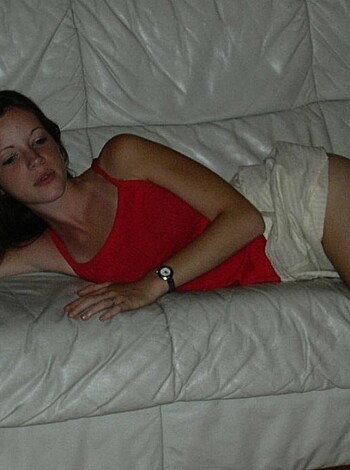 Really 18+ girl with small tits - Photo 21