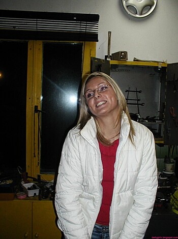 "Here's some fuckin' broad in some dumb assed glasses and a boring-ass white coat standin' in some lame ass factory with her ugly-ass face aimed at the damn camera. Jesus Christ, what a stupid picture."