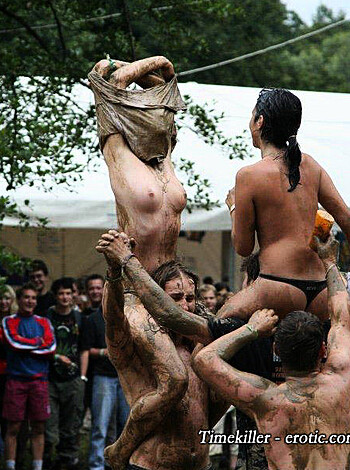 Summer Festival and crazy teenagers No.01  - Photo 7