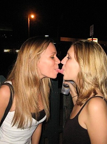 A fucking sexy lesbian couple making out like horny sluts.