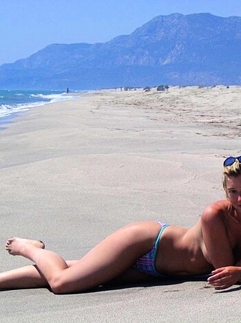 German girl and her Turkish holiday ( Nudist pics  - Photo 22