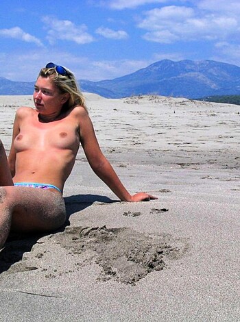 German girl and her Turkish holiday ( Nudist pics  - Photo 29