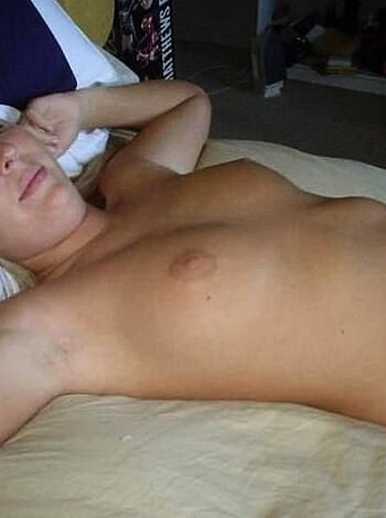 Dutch girl Claudia and her private pics - Photo 15