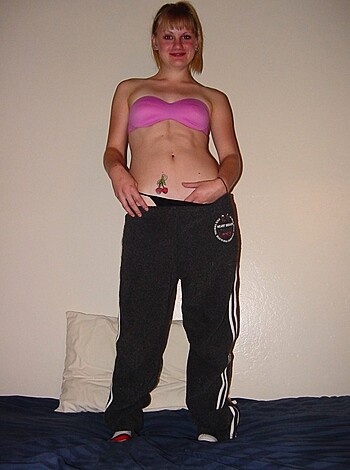 blonde girl shows everything and mastirbating - Photo 2
