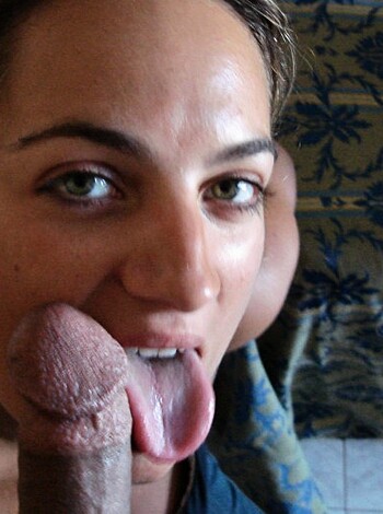 Young wife - Photo 26