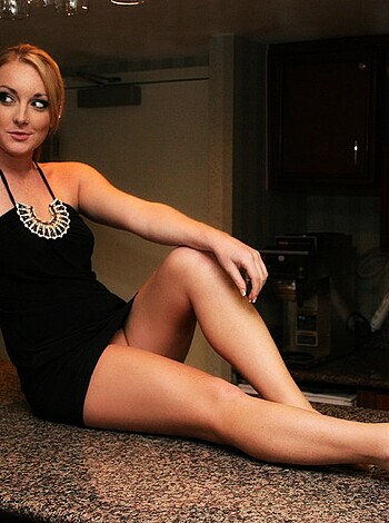 Nice young girlfriend naked on the bar - Photo 3