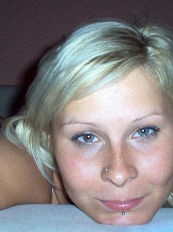 Sexy blond girlfriend Suzy  - Photo 22