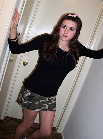 Amateur girlfriend Bethany  - Photo 14