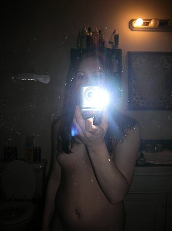 Beatifull skinny girlfriend Lucy - Photo 7