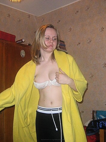 Nice blonde amateur girl  - Photo 3