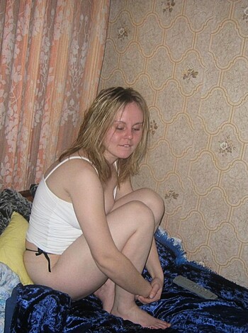 Nice blonde amateur girl  - Photo 7