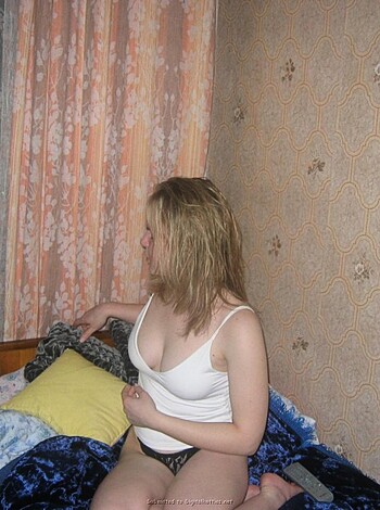 Nice blonde amateur girl  - Photo 9