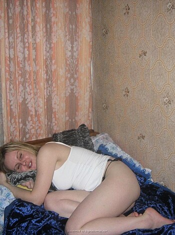 Nice blonde amateur girl  - Photo 11
