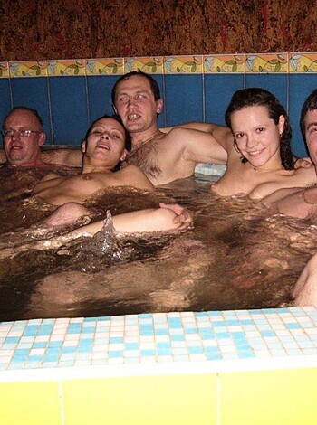 Amateur Orgy - Photo 32