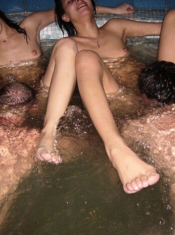 Amateur Orgy - Photo 41