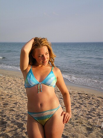 VOYEUR ON THE BEACH - Photo 27