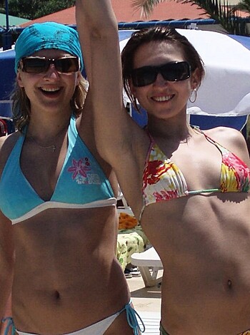 VOYEUR ON THE BEACH - Photo 40