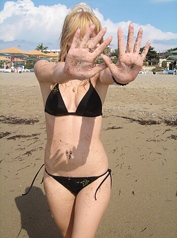 VOYEUR ON THE BEACH - Photo 66