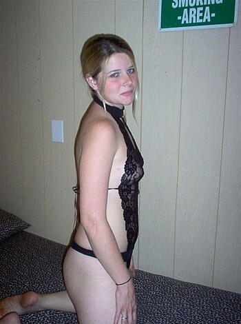 A HOT BLOND AMATEUR GIRL  - Photo 24