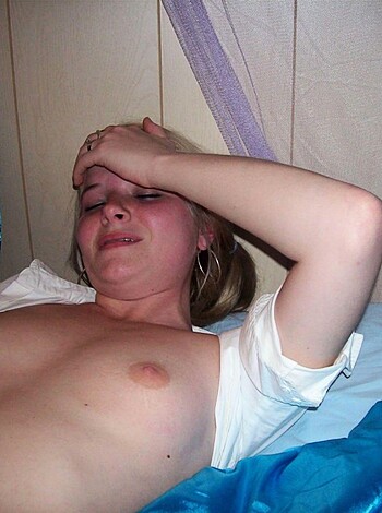 A HOT BLOND AMATEUR GIRL  - Photo 72