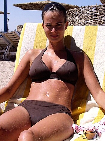 VOYEUR ON THE BEACH - Photo 115